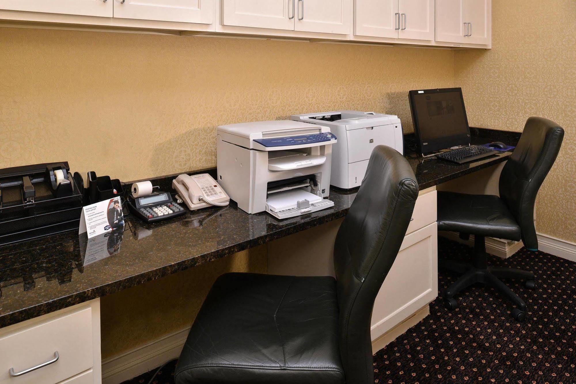 Hampton Inn פייקוויל מראה חיצוני תמונה